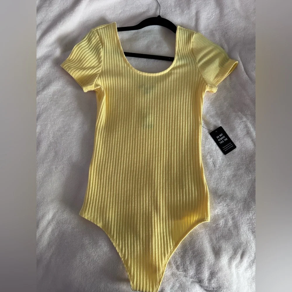 Express women’s Ribbed Short-Sleeve One-Piece Bodysuit in Yellow - Picture 1 of 4